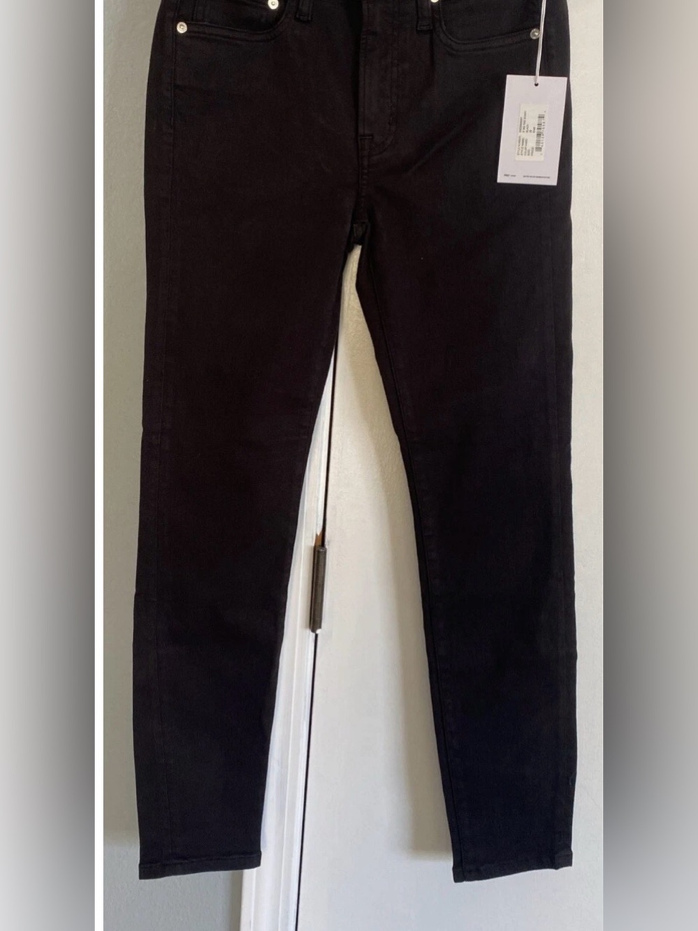 Edwin Pixie MSRP $148 9” Mid Rise Skinny Jeans Women’s 26 Black